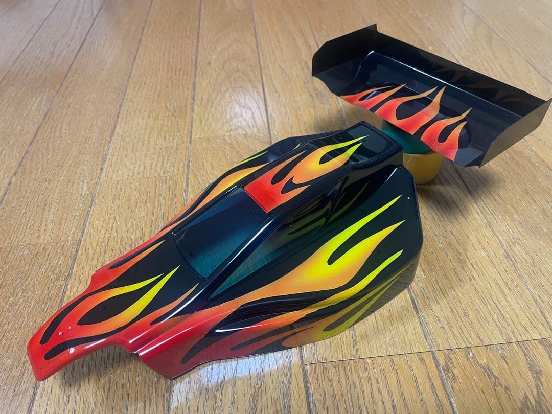 DT 02 サンドバイパー　タミヤ新品塗装済ボディ フレア