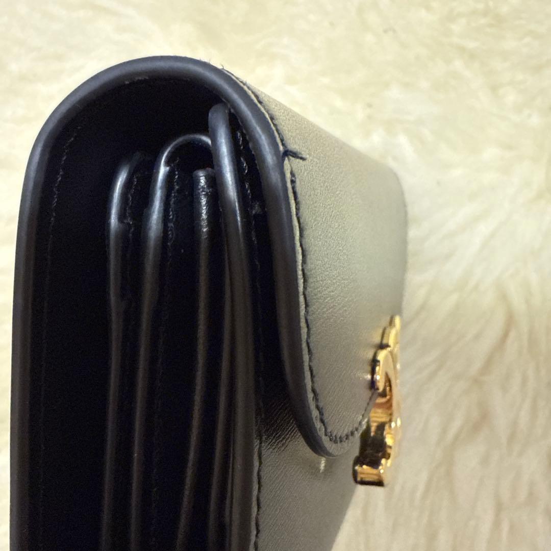 セリーヌ三つ折り財布