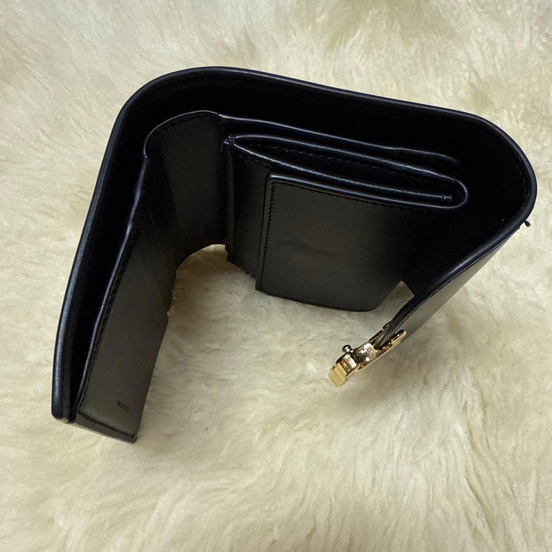 セリーヌ三つ折り財布