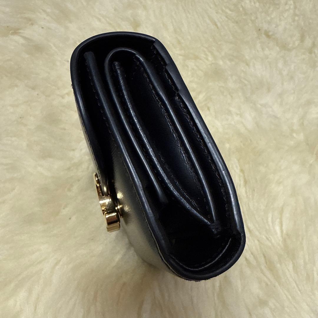 セリーヌ三つ折り財布