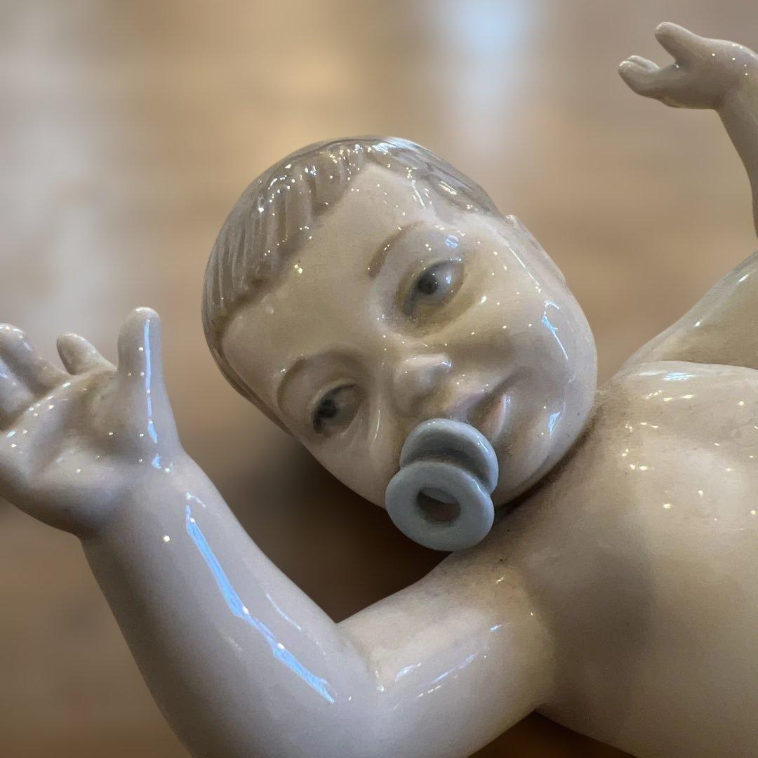 ヨーロッパビンテージゼファースペイン社陶器赤ちゃん人形 おしゃぶり付き