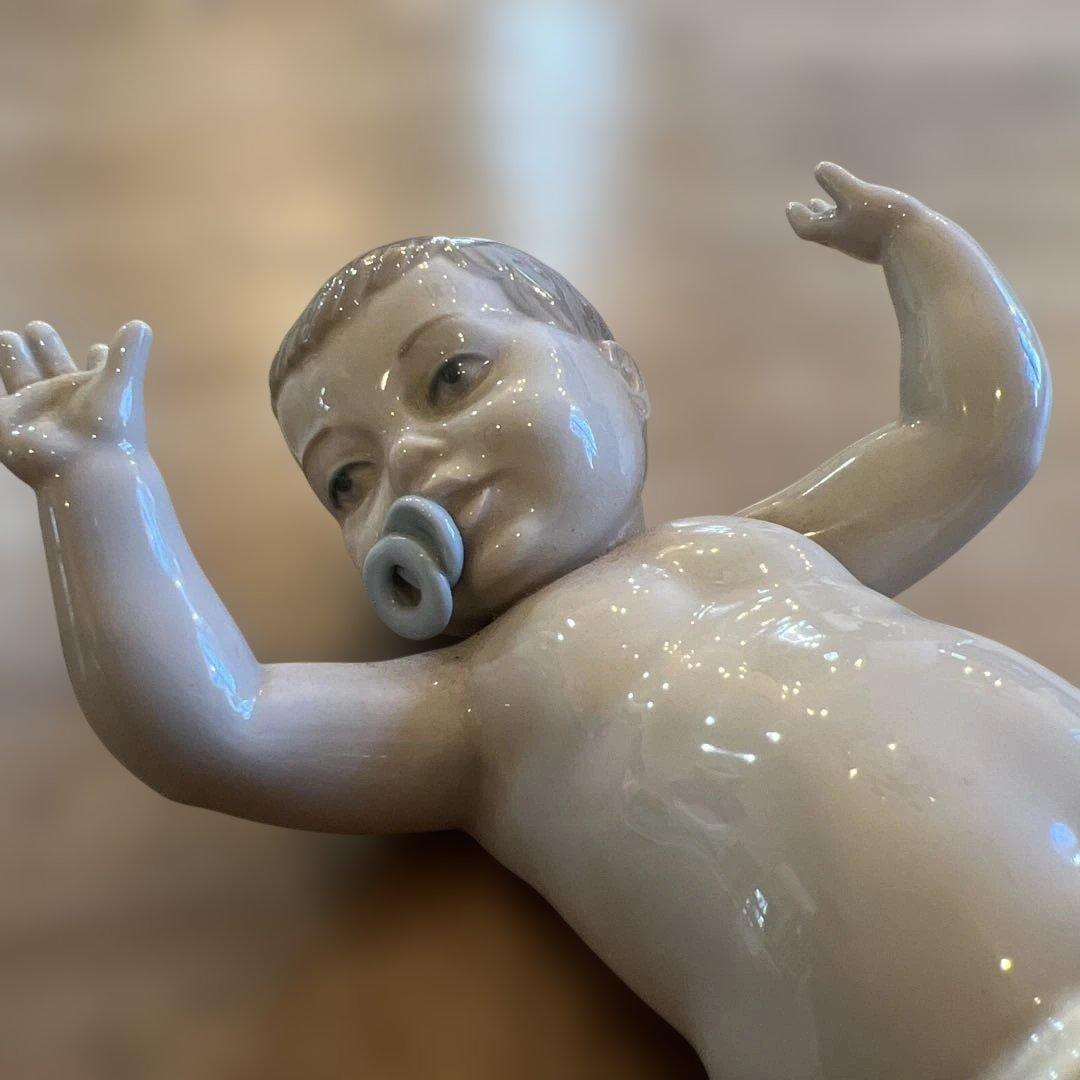 ヨーロッパビンテージゼファースペイン社陶器赤ちゃん人形 おしゃぶり付き