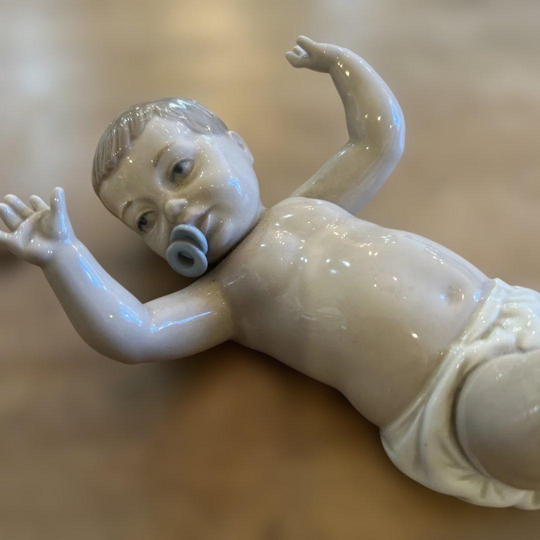 ヨーロッパビンテージゼファースペイン社陶器赤ちゃん人形 おしゃぶり付き