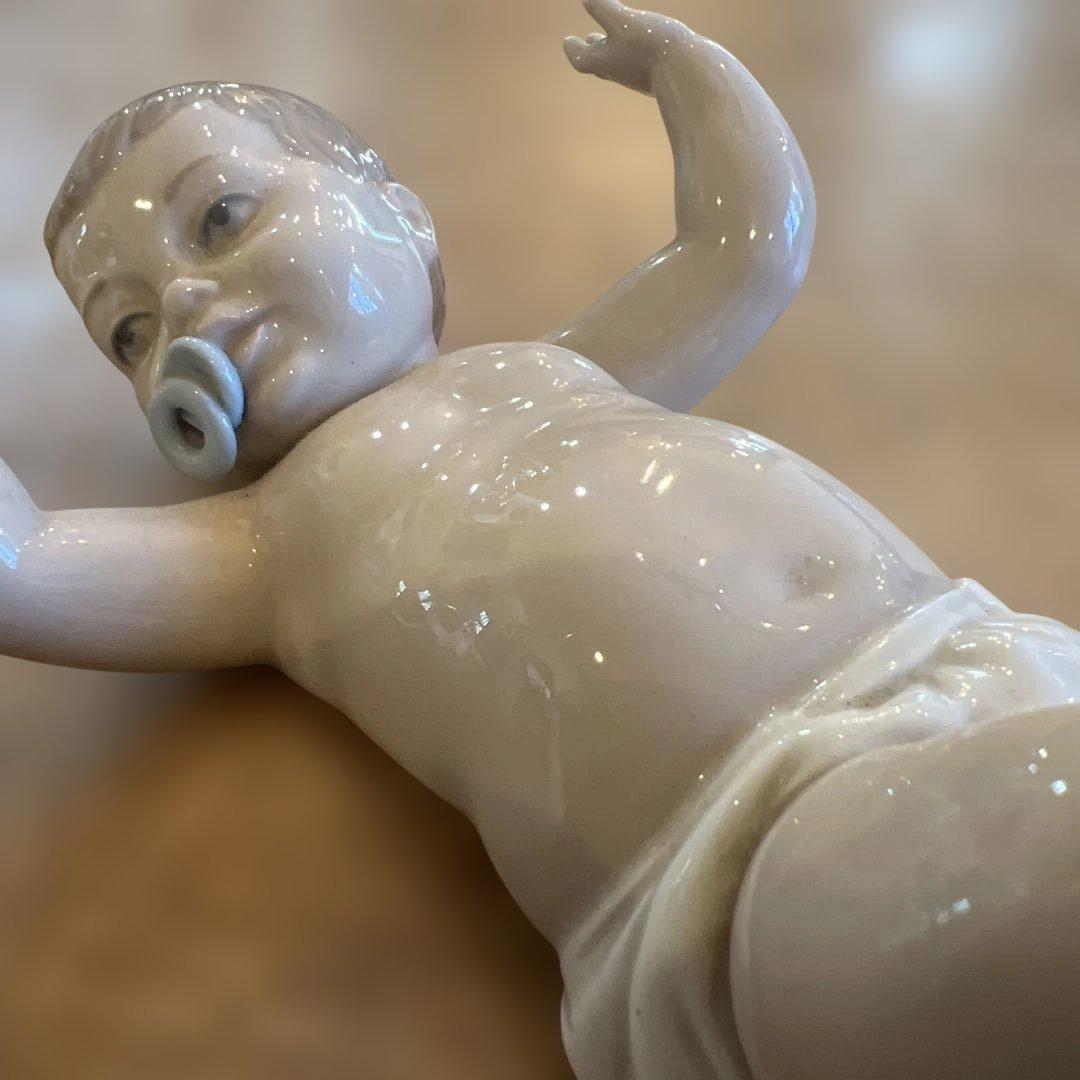 ヨーロッパビンテージゼファースペイン社陶器赤ちゃん人形 おしゃぶり付き