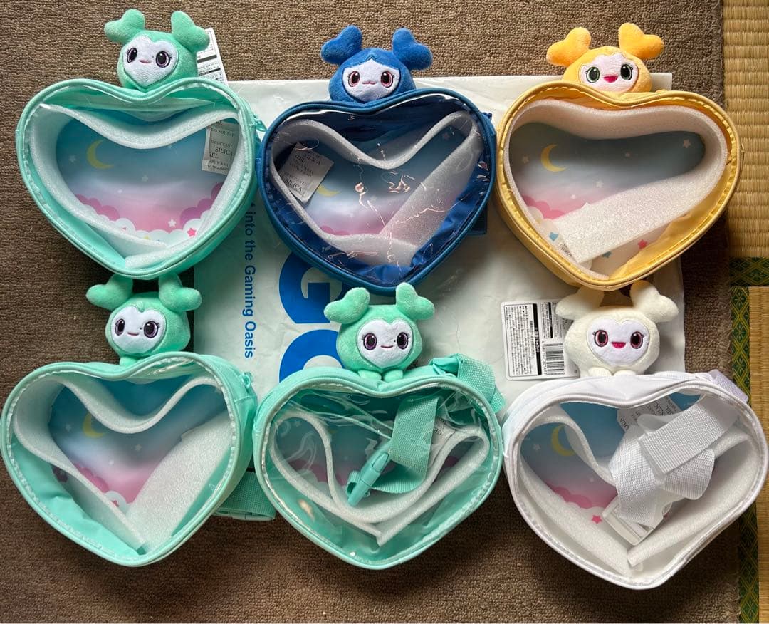 TWICE LOVELYS ぴょこきゅんボディバッグ　6個セット