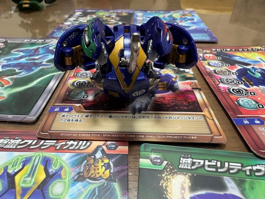 爆丸　サンズデッキ　滅ホロヴォス、硬タンクァー、堅パンツァー　カード　金属パーツ