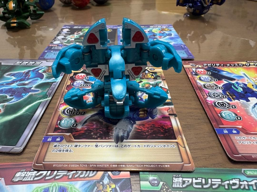 爆丸　サンズデッキ　滅ホロヴォス、硬タンクァー、堅パンツァー　カード　金属パーツ