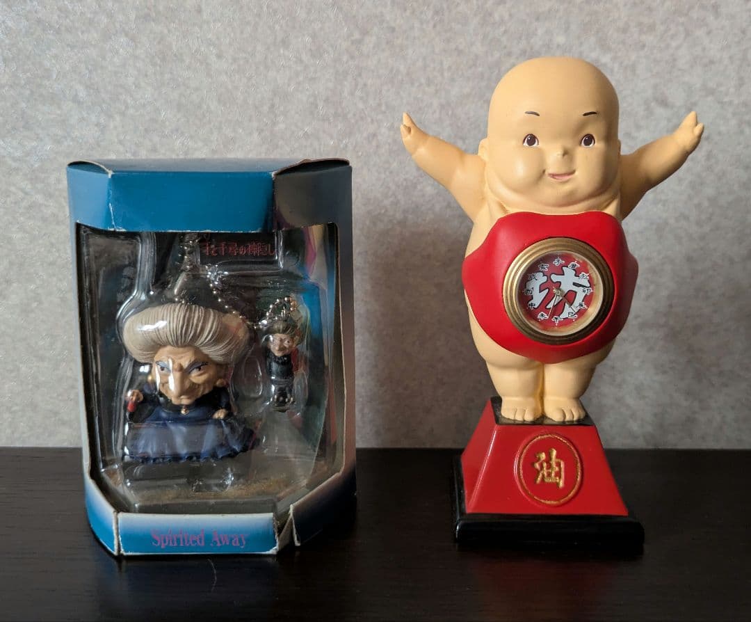 千と千尋の神隠し　帰ってきた坊　ミニ置時計　フィギュアキーホルダー　セット