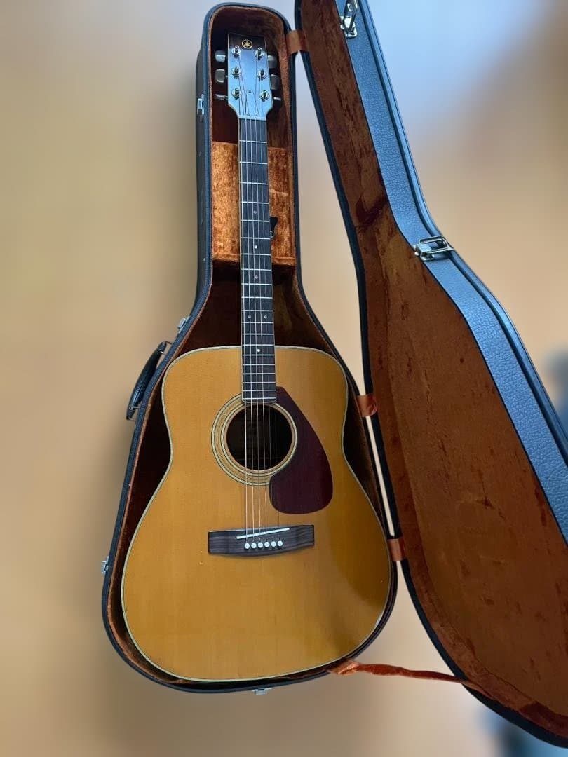 YAMAHA.FG-450グリーンラベル 。ハードケース付き。むちゃ鳴ります