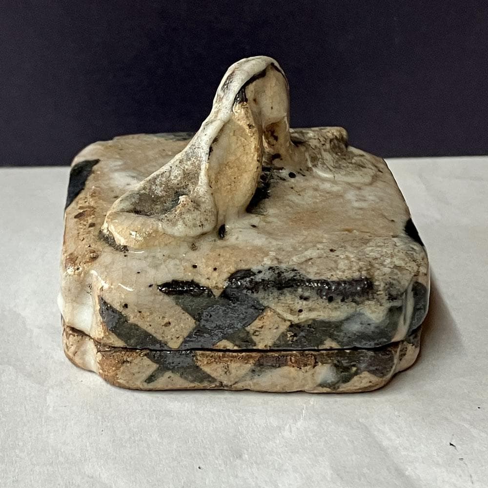 p035 古志野 ハジキ香合 木箱入り はじき香合 絵志野 香合 時代 茶道具