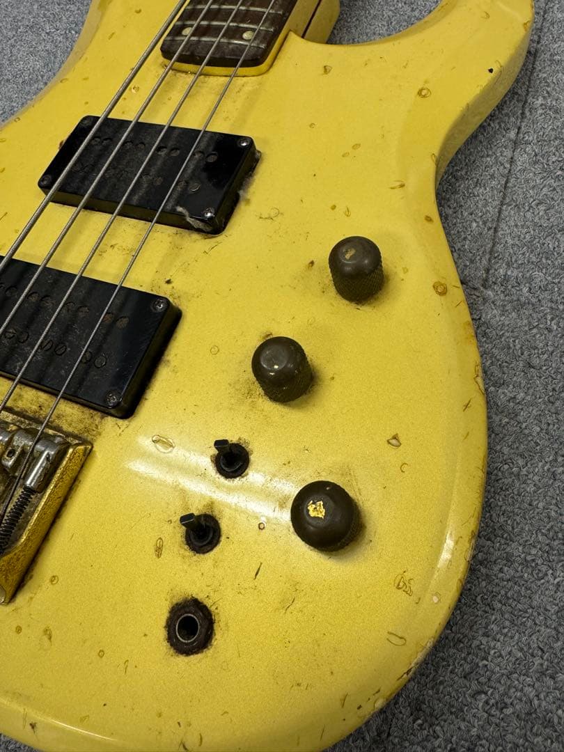 Ibanez ROADSTAR II エレキベース アイボリー