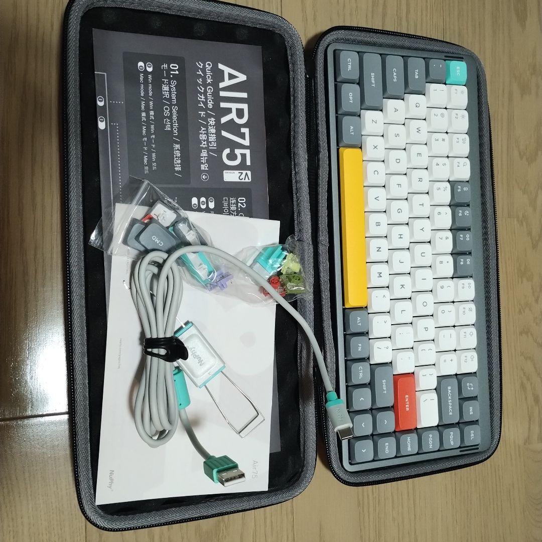 【美品】NuPhy Air75 V2 キーボードUS配列　バッグ付き