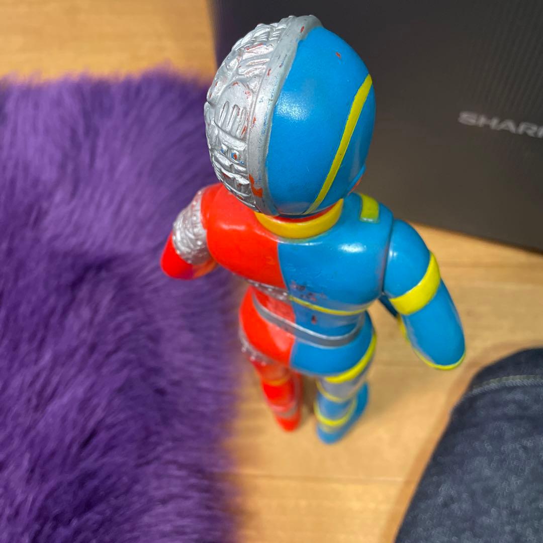 キカイダーソフビ