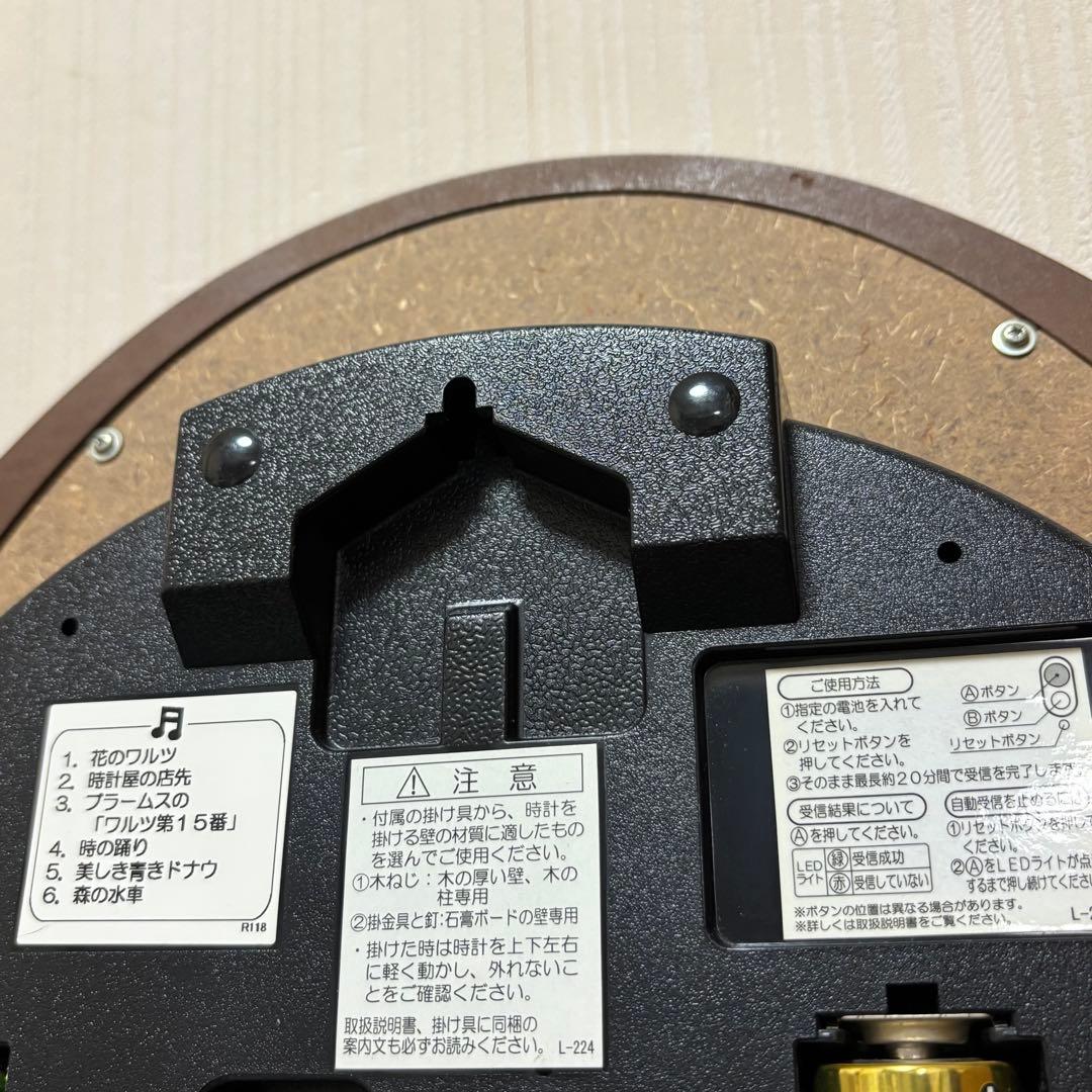 SEIKO PREMIUM 電波掛け時計 木象嵌 花柄 メロディ EMBLEM