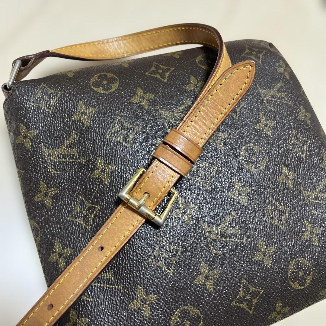 モノグラム柄　ノベルティ　　ショルダーバッグ