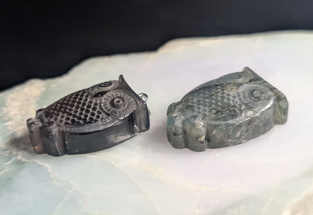 オーダー品確認用可愛いふくろう彫りペンダントトップ8個セット天然石