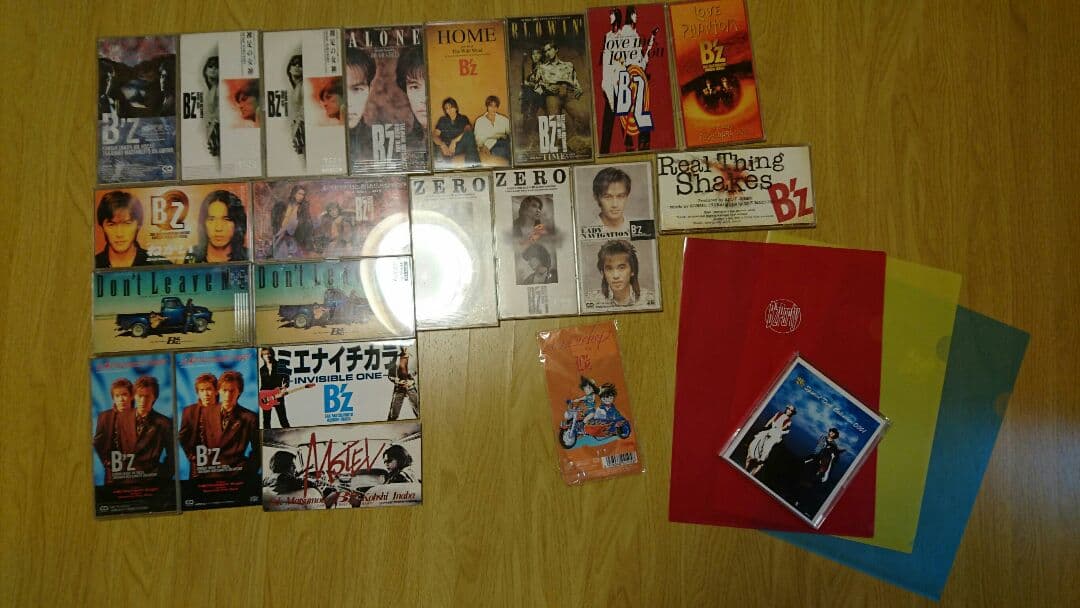 B'z会報、限定グリーティングカード、特典、シングルCD、ライブパンフレット