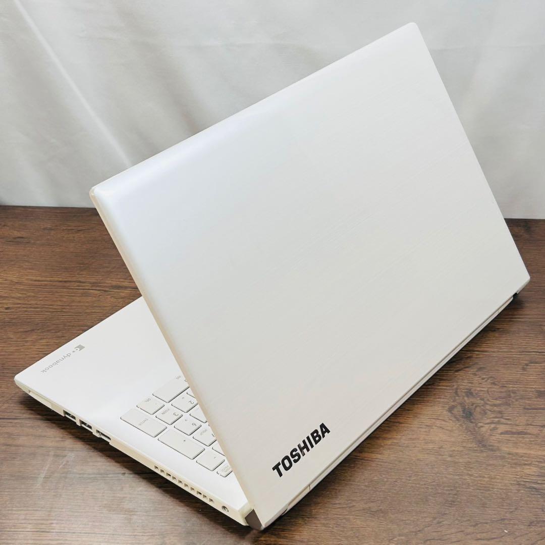 高性能i7★オフィス付きノートパソコン SSD搭載/16GB Windows11