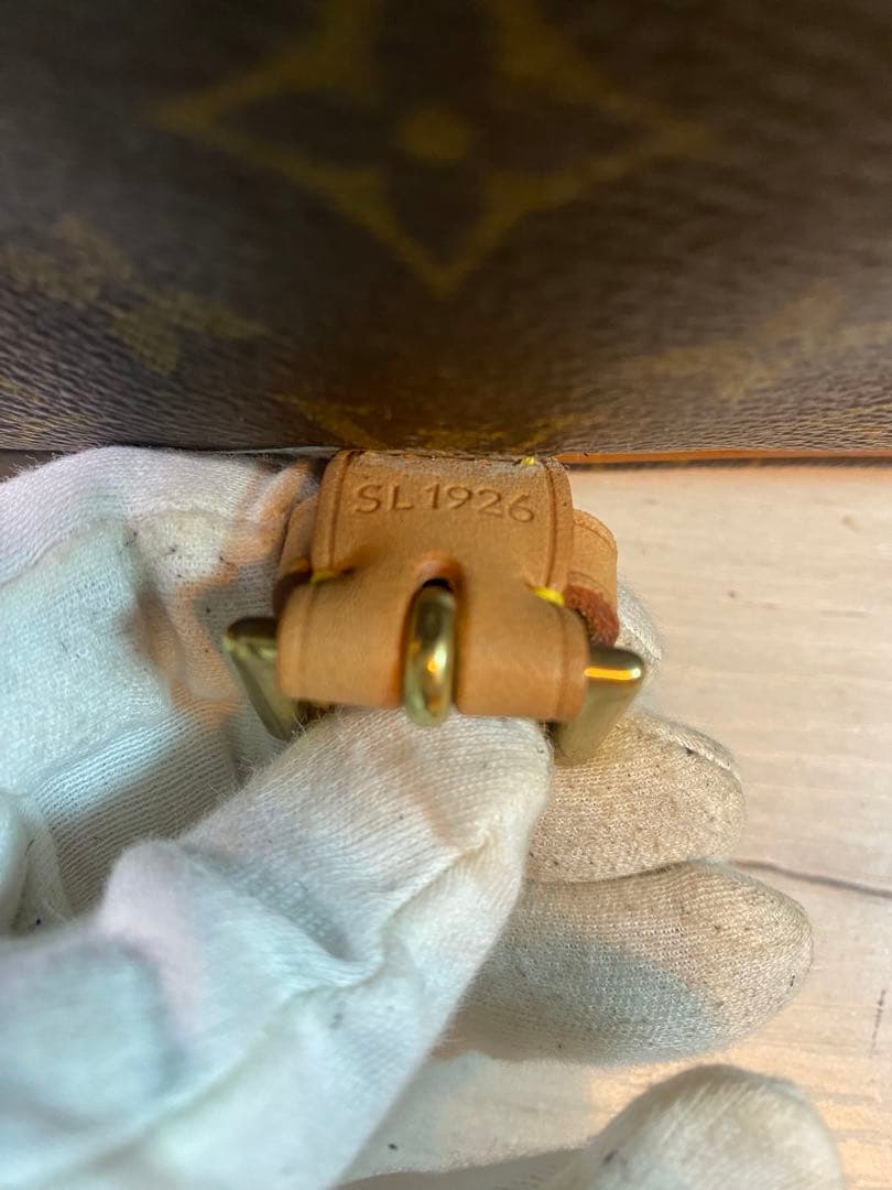 LOUIS VUITTON モノグラム ショルダーバッグ ソローニュ