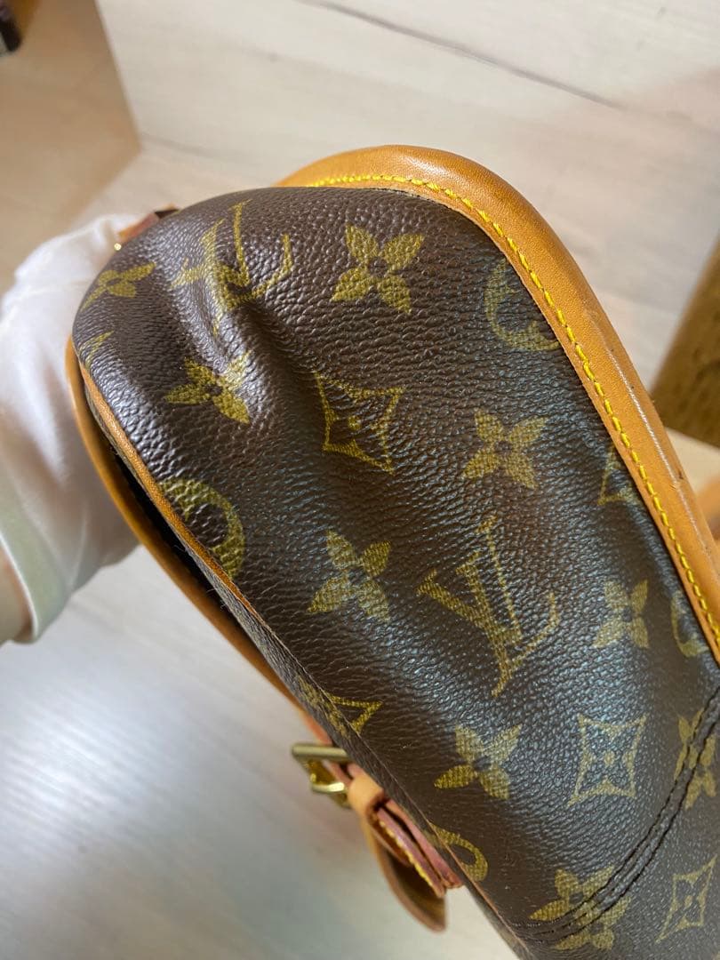 LOUIS VUITTON モノグラム ショルダーバッグ ソローニュ