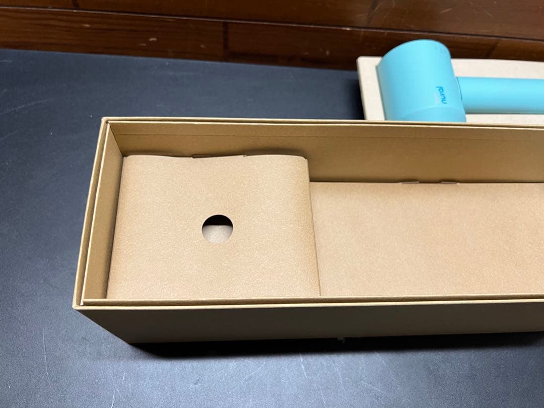 【新品】ダイソンドライヤー　HD16 CPATO