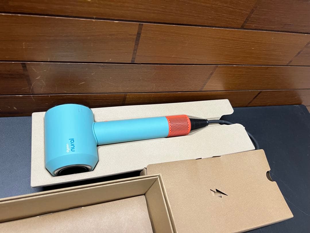 【新品】ダイソンドライヤー　HD16 CPATO