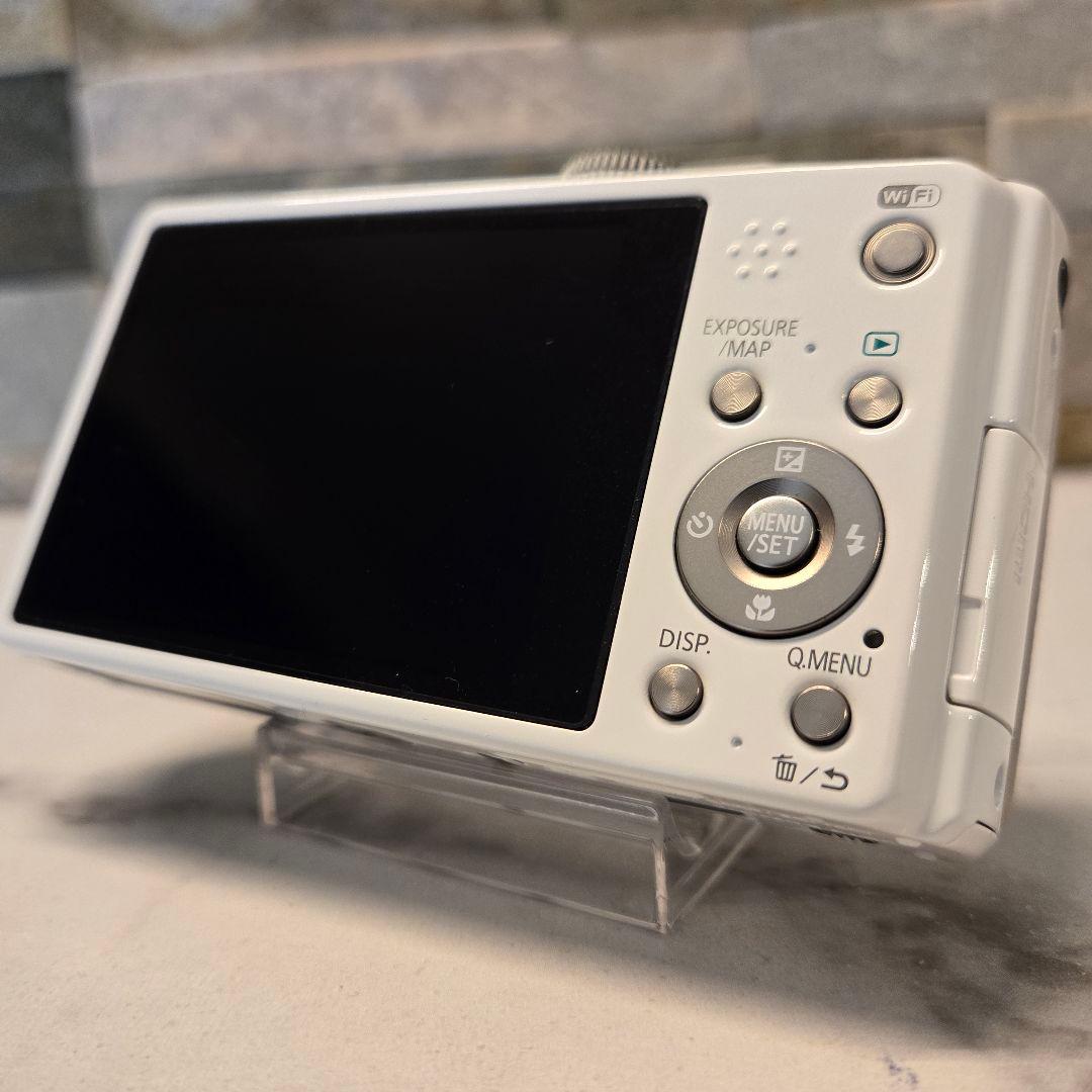 美品　パナソニック LUMIX DMC-TZ40　デジカメ　ルミックス　白