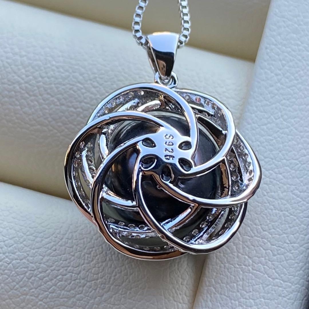 本真珠　南洋黒蝶真珠ネックレストップ　13mmダークグリーンPT884