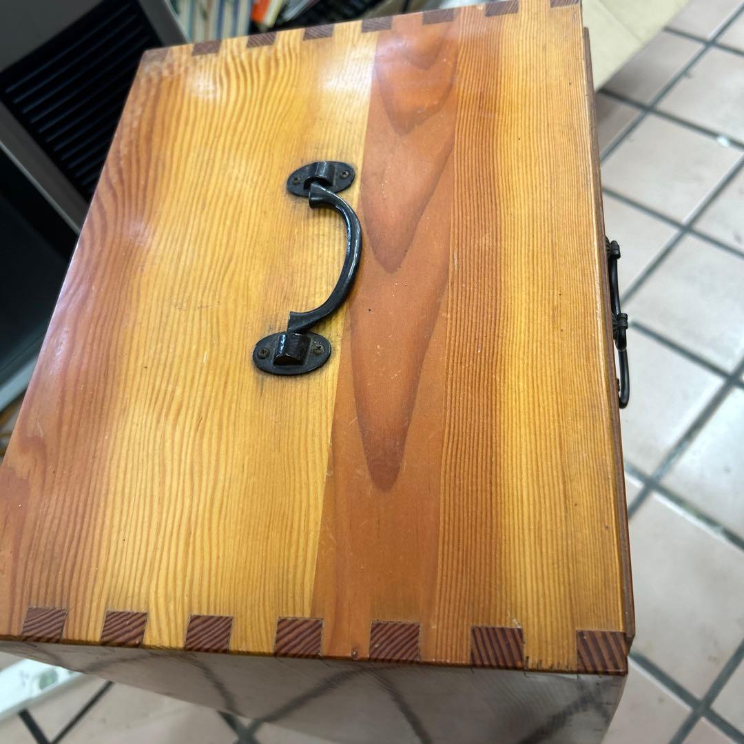 からくり箪笥　薬箪笥　和風デザイン 22引き出し 　隠し扉