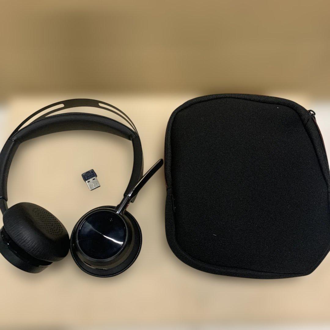 ヘッドホン Poly VOYAGER FORCUS 2