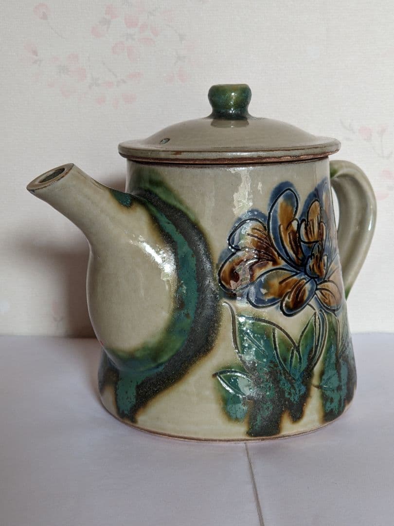 ♦民藝 琉球焼 緑釉流し掛け 箆彫り 草花文 水注 ポット 沖縄 やちむん骨董品