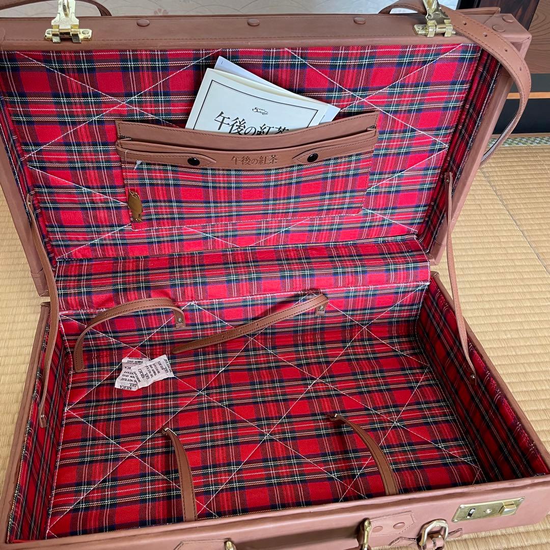 非売品 小泉今日子 コイズミトランク 午後の紅茶 ノベルティ 本革