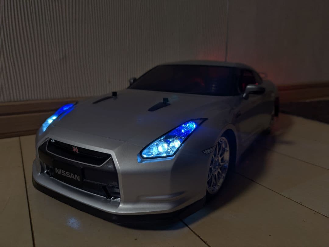 タミヤ TGB GTR 電飾付き エンジンラジコン