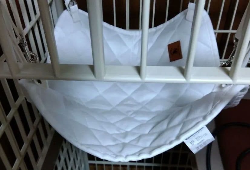 アイリス中型キャットケージ 2段式 クッション付き