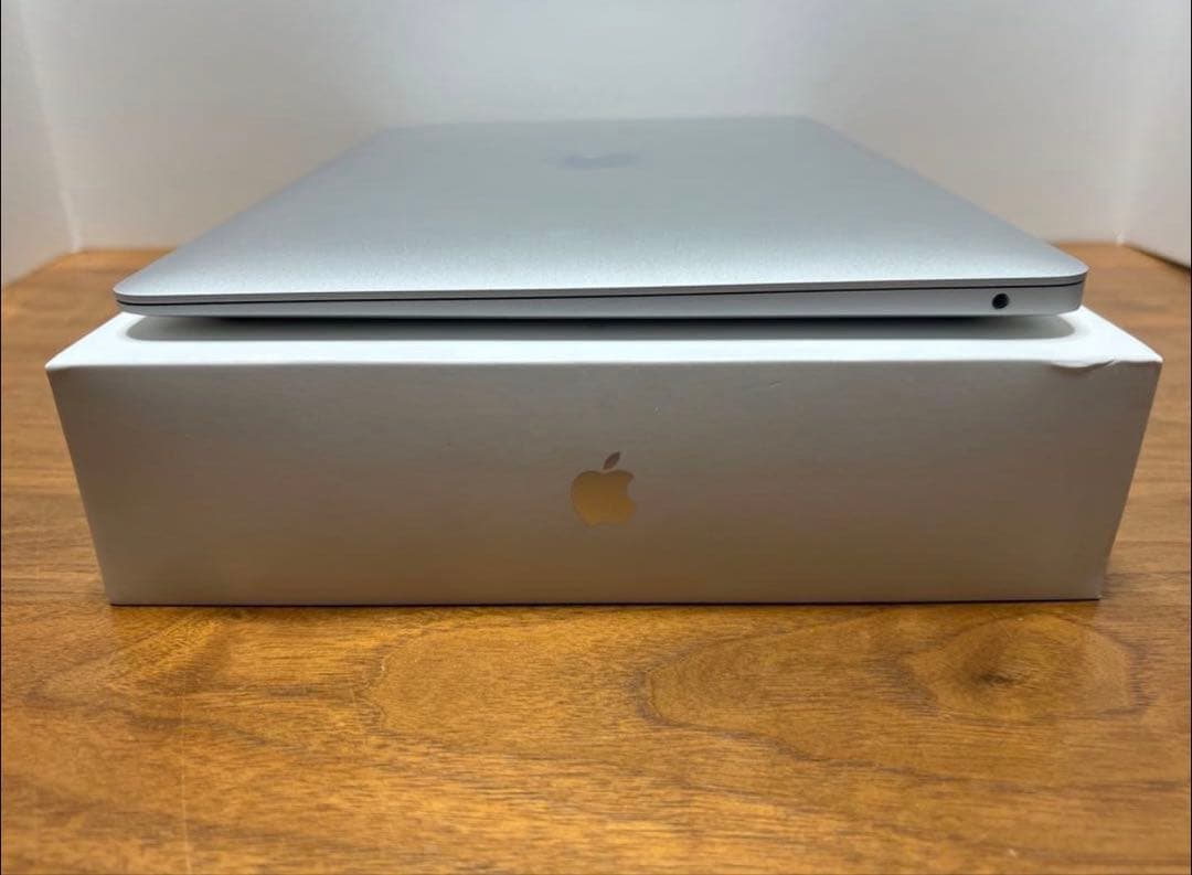 ほぼ未使用❗️MacBook Air 2020 M1 512GB シルバー
