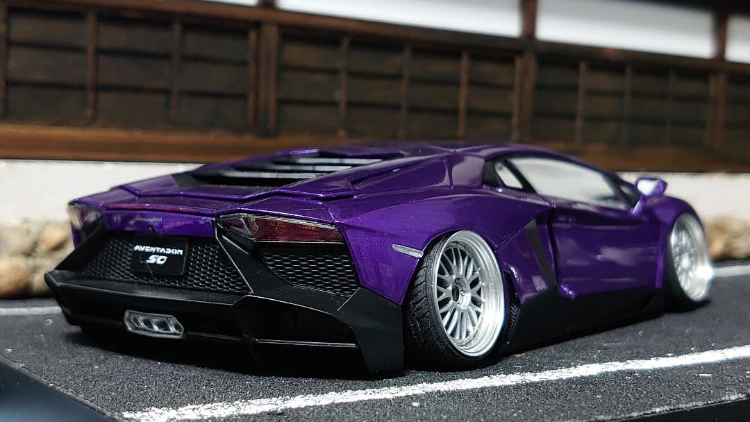 1/24 アオシマ ランボルギーニ アヴェンタドール 完成品