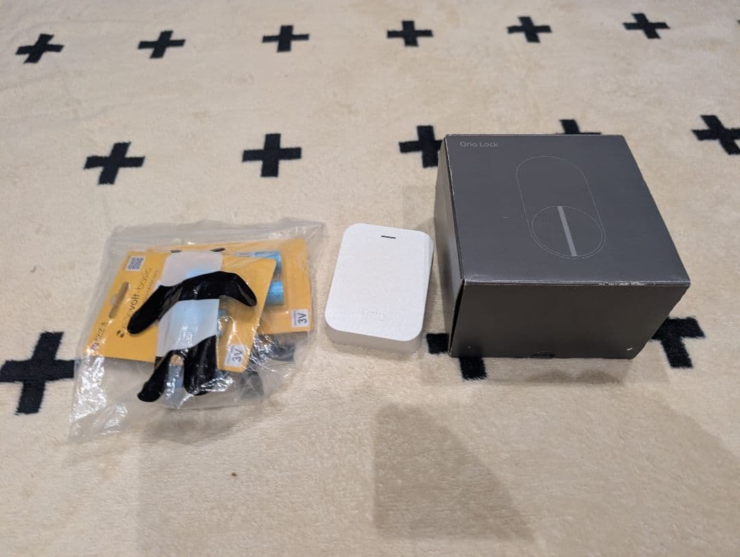 Qrio Lock Q-SL2 スマートロック　ハブ付　予備電池付