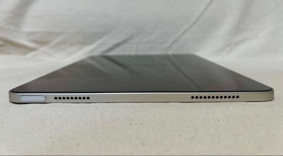 【極美品】iPad Air （Ｍ2） 11インチ　Wi-Fi 128GB