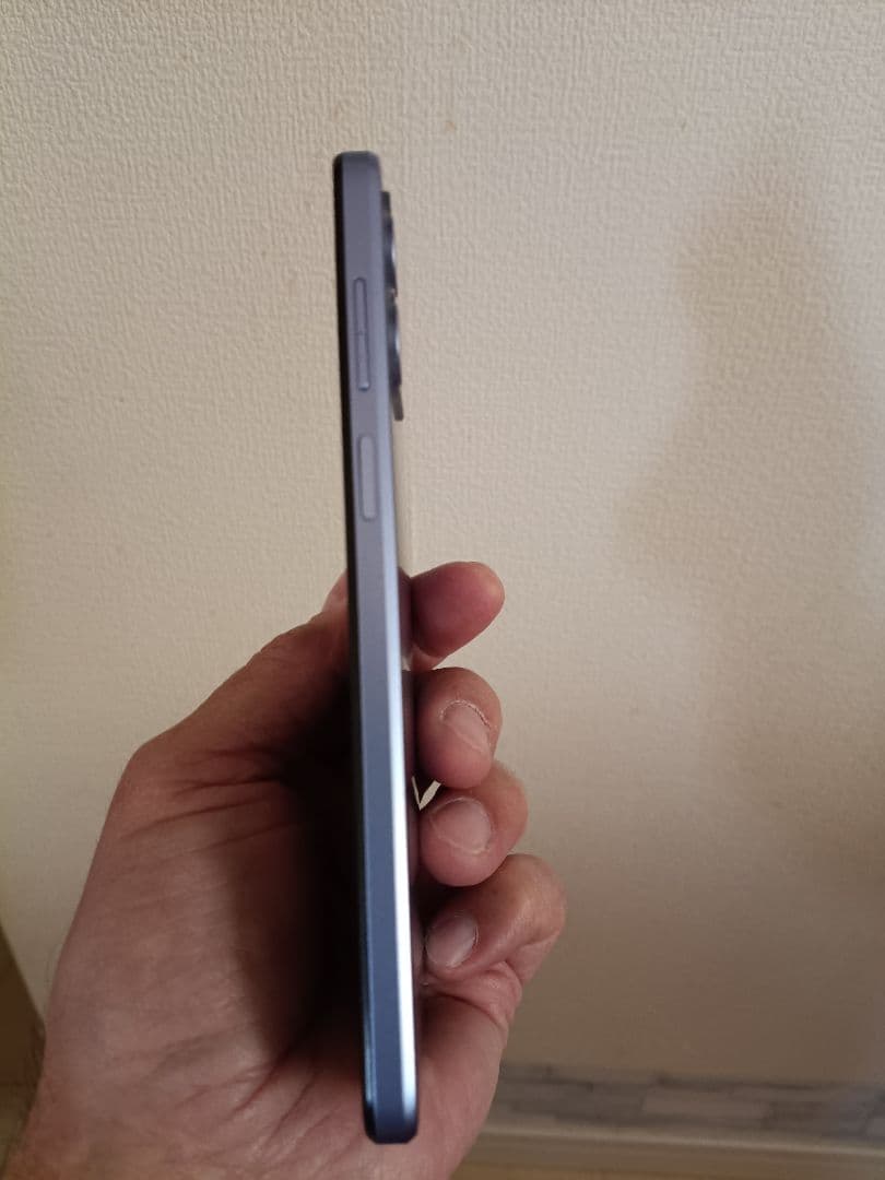 Motorola g13 128GB ラベンダーブルー　美品