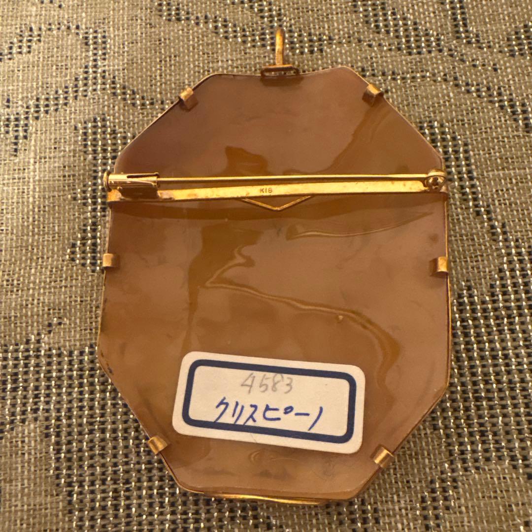 クリスピーノ作　イタリア　シェルカメオブローチ　18k
