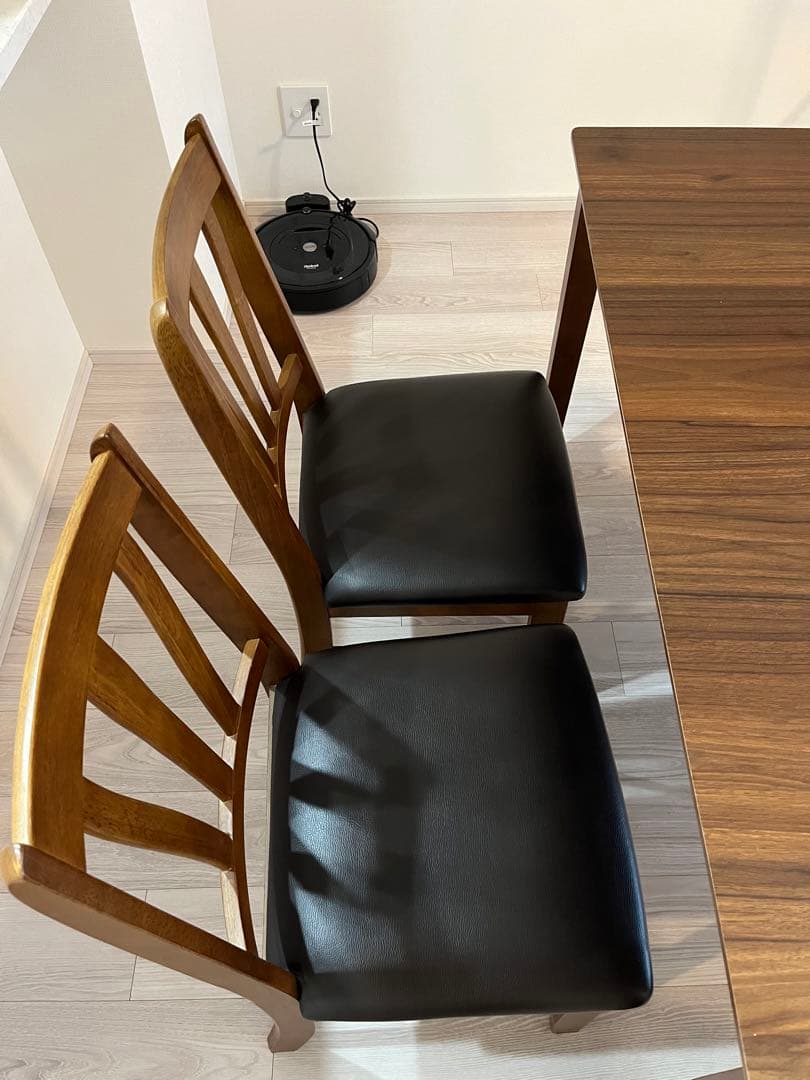 【引取】ダイニングテーブルセット　４人掛け　テーブル1台、チェア2脚、ベンチ