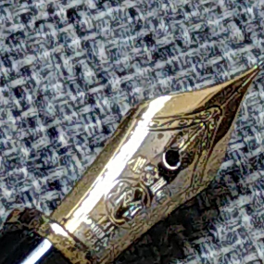 MONT BLANC 14Ｋ金先♪万年筆・ボールペンセットです(⌒▽⌒)