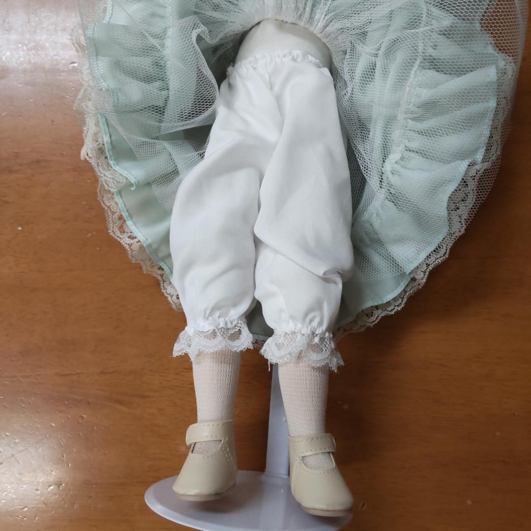 ドール　人形　アンティーク風　西洋人形