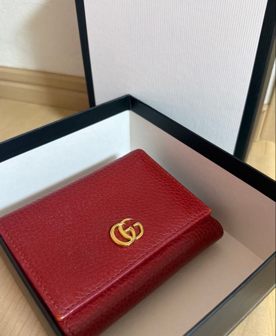 GUCCI 三つ折財布 箱付き