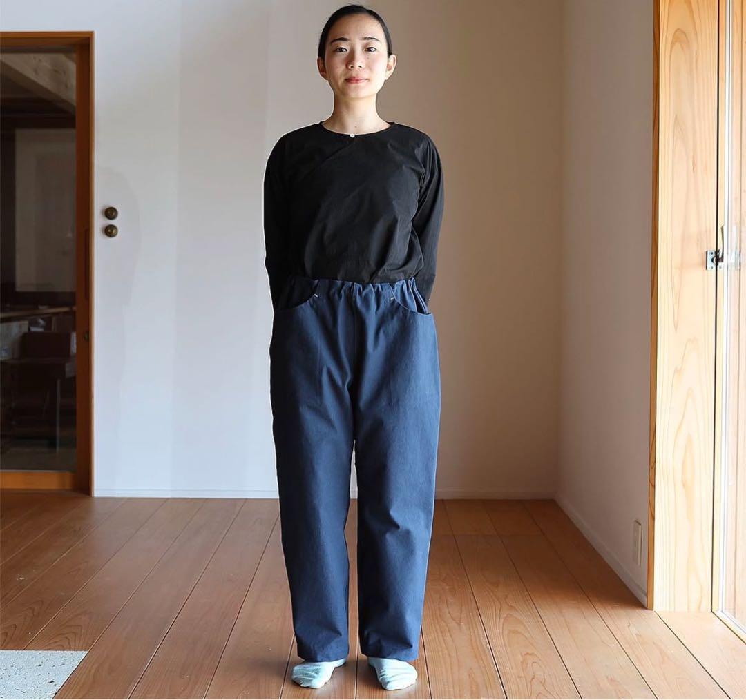 えみおわす　ワークパンツ　ネイビー