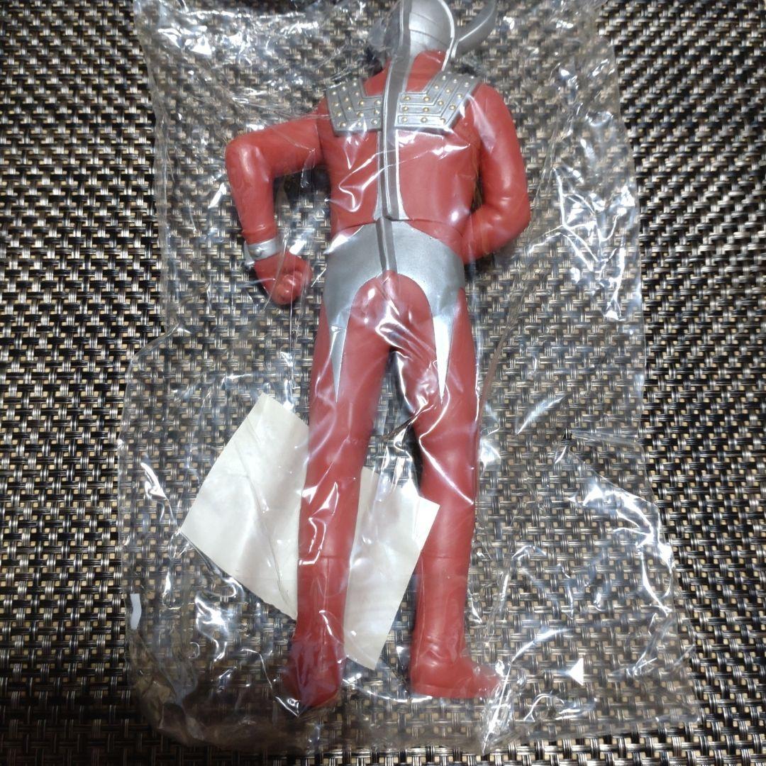 ウルトラマン フィギュア 赤色 未開封