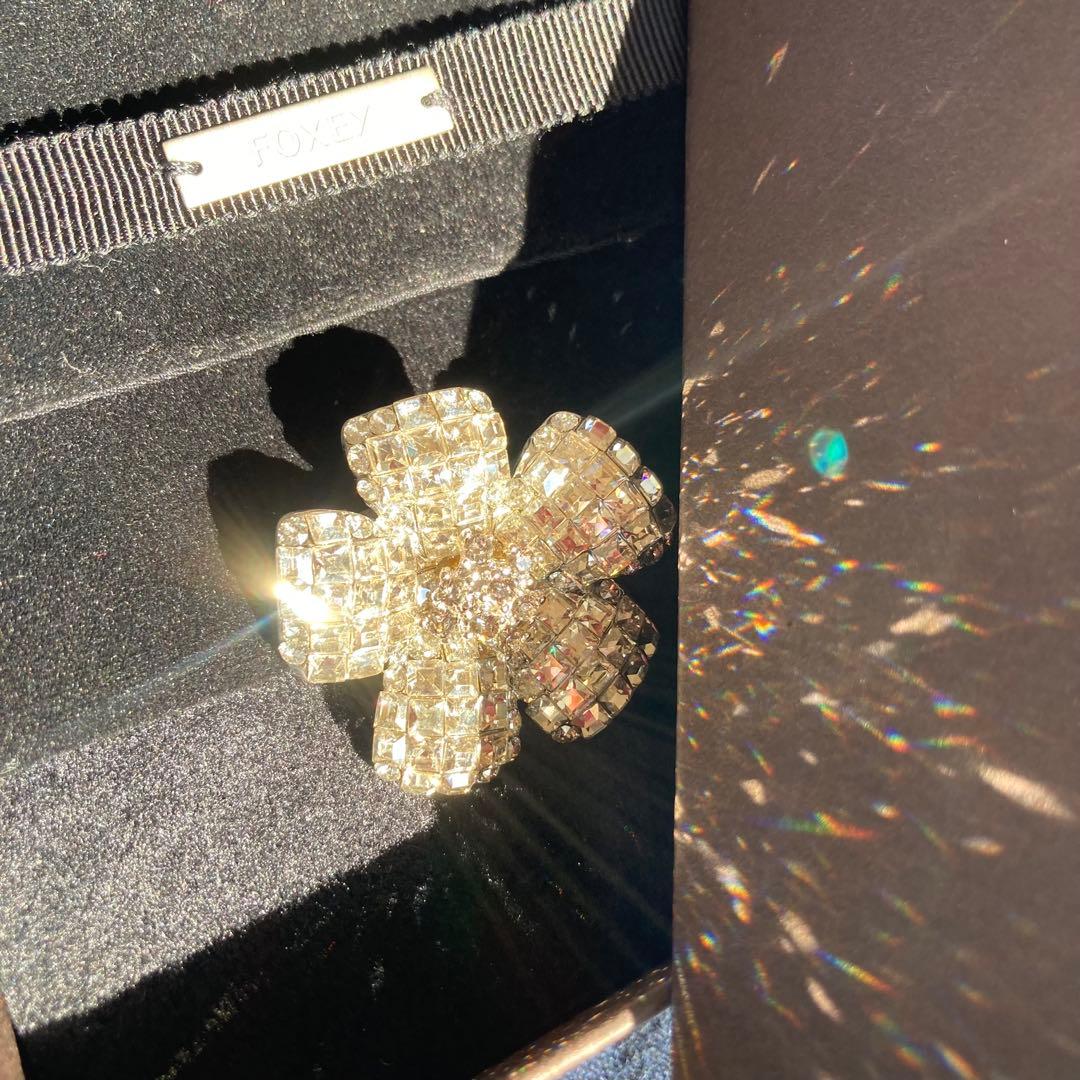 【新品】FOXEY ブローチ 定価33000