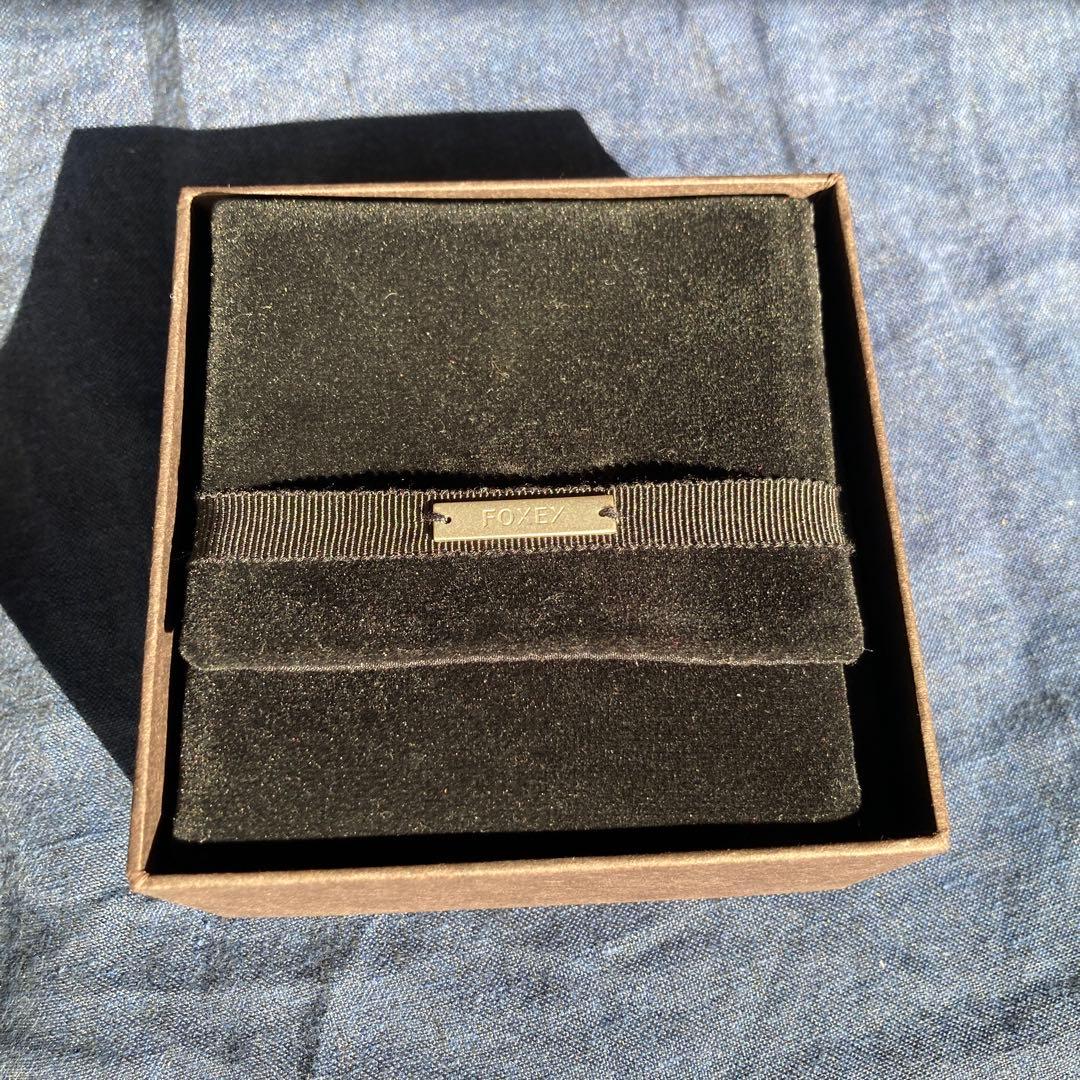 【新品】FOXEY ブローチ 定価33000