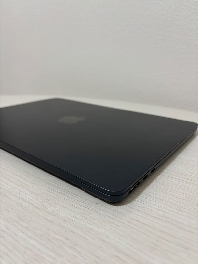 【美品】MacBook Air M2 8GB 512GB ミッドナイト　2022