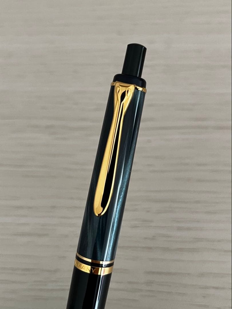 ペリカン マーブルグリーン ボールペン クラシック K200